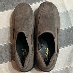 Comfort Well Slip-on Microfiber Suede Shoes